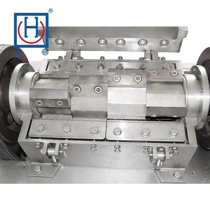 Medicinal Herbs Grinding Machine